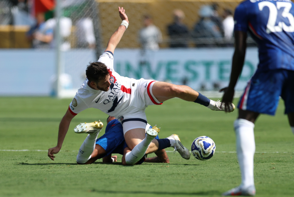 与前场反抢 与前场反抢